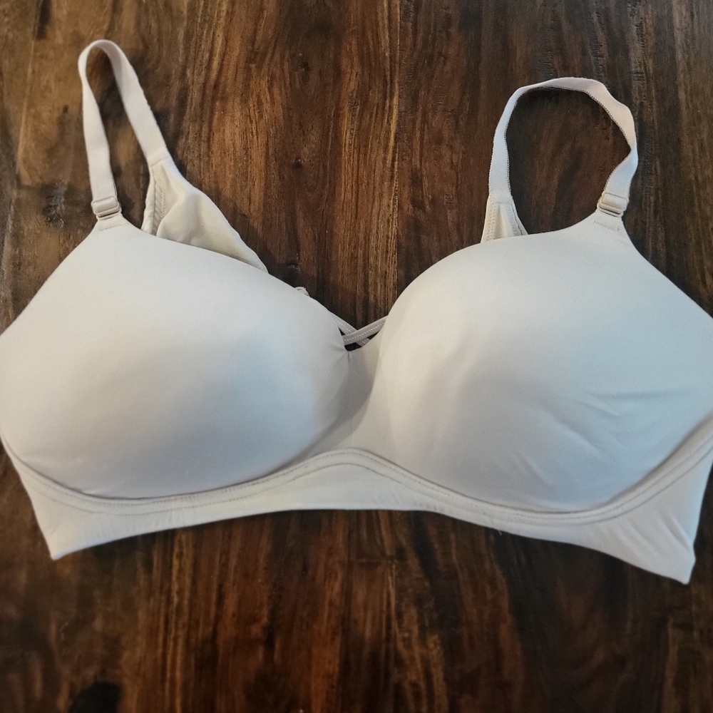 TORRID CURVE BEIGE BRA SZ 44DDD GREAT CONDITION